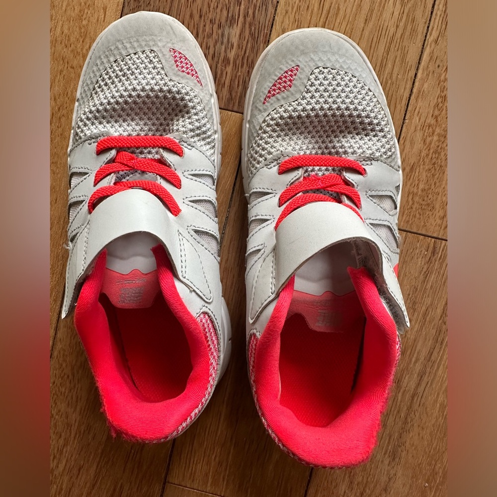 Nike Kids Sneakers - White and Pink